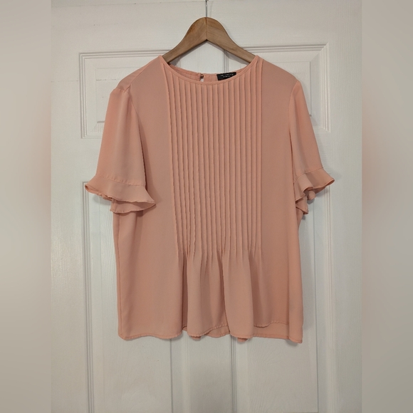 The Limited Tops - The Limited Collection Pink Blouse With Ruffles Detailing Women's Size Medium